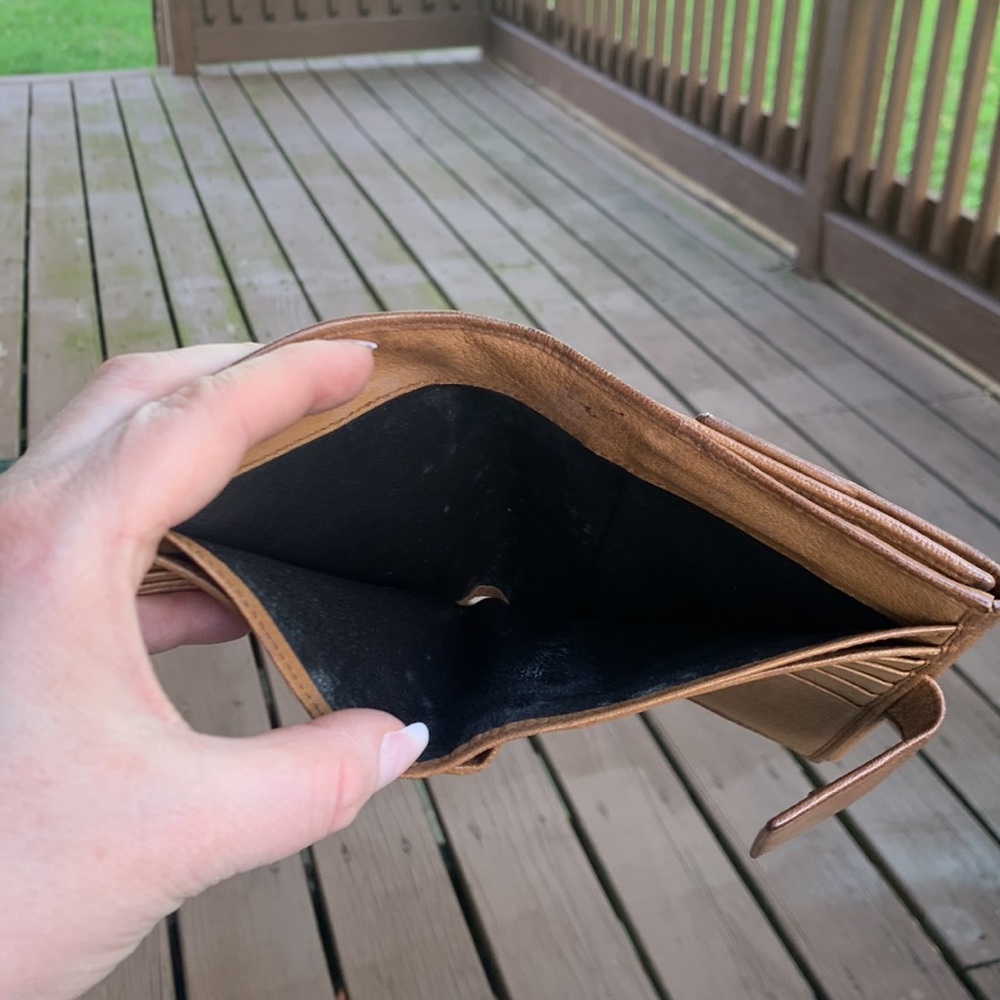 Authentic Gucci GG wallet - Picture 12 of 16